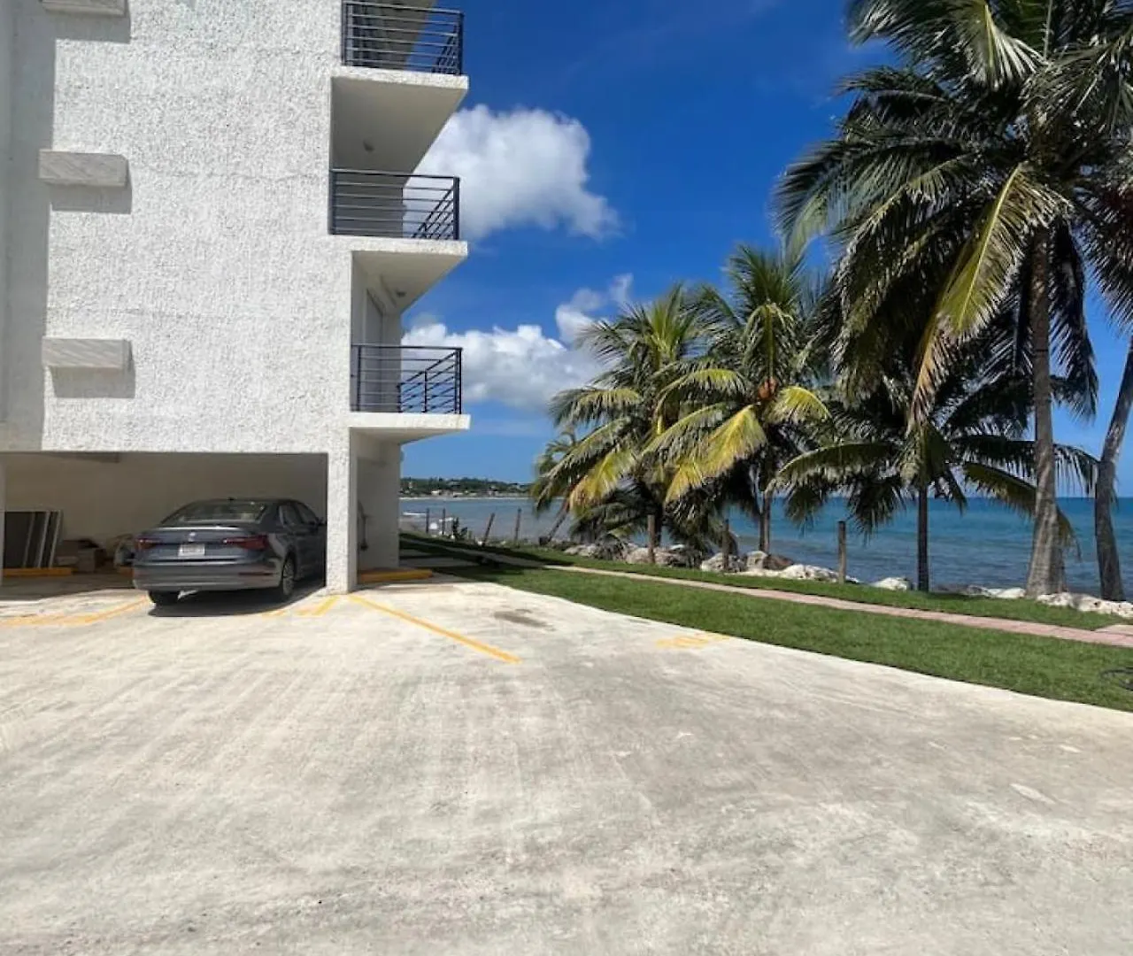 Beachfront Luxury Apartment Aguada Puerto Rico